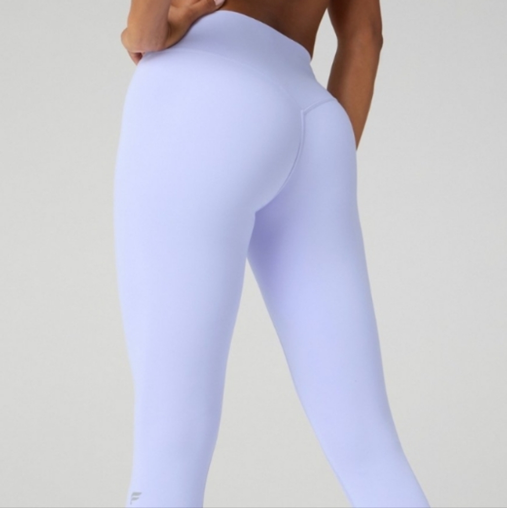 The New Chloe No Seam Purelux Leggings By Fabletics Size Large Reg NWT . - Picture 2 of 13